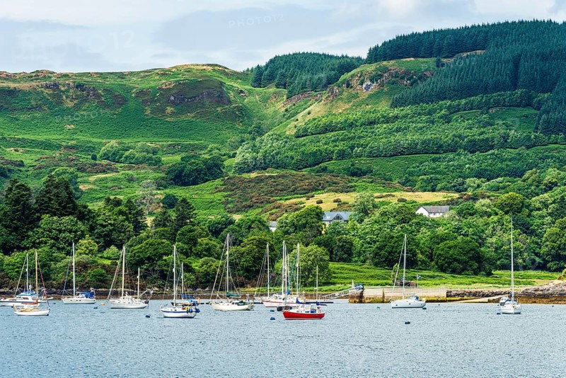 Boats in Ardentallan Bay, Loch Feochan, Oban, Argyll and Bute, Scotland, UK