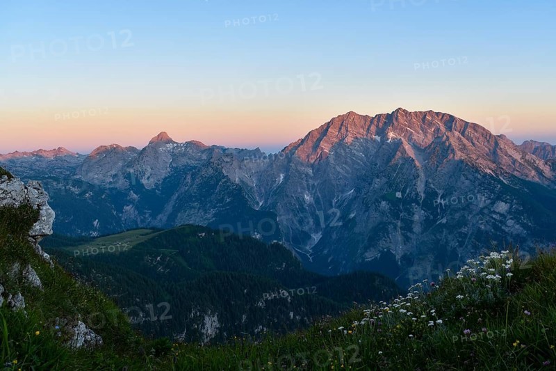 Sunrise on the Watzmann with its east face, on the left the Große Hundstod and below it the Gotzenalm in the Berchtesgaden National Park, Bavaria, Germany, Europe