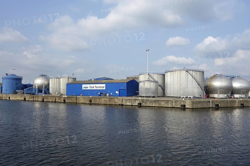 Storage tanks for petroleum, chemicals, oleochemicals, vegoils, fats, liquid fertilisers, biofuels at Sea-Tank Terminal, port of Ghent, East Flanders, Belgium, Europe