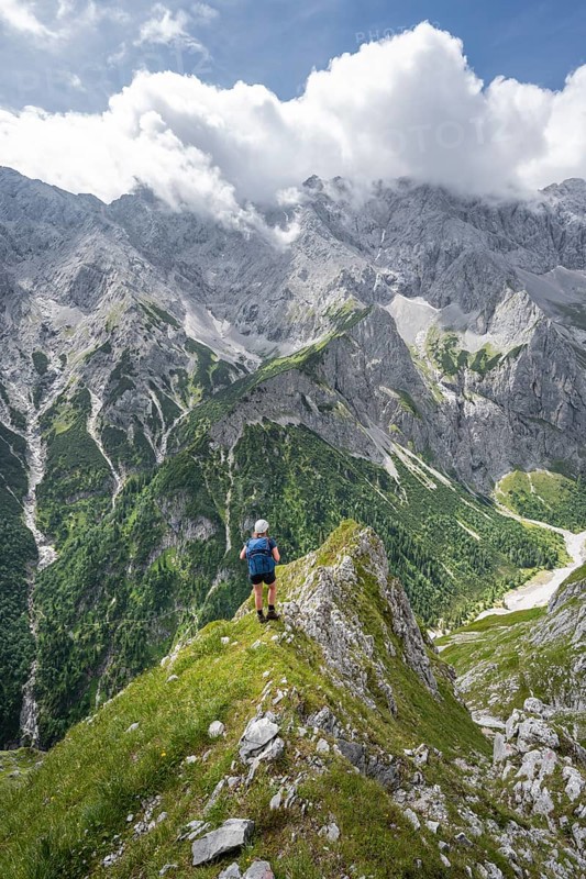 Mountaineer climbing the Waxenstein, Wetterstein Mountains, Garmisch-Patenkirchen, Bavaria, Germany, Europe