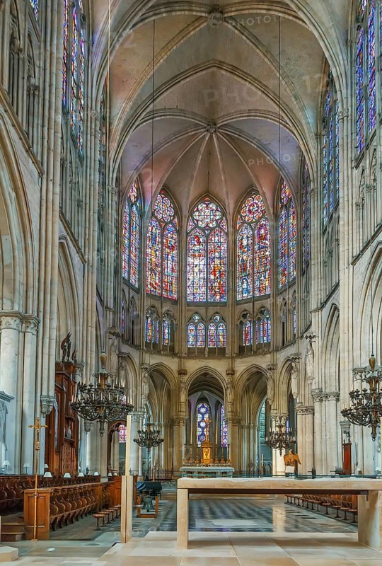 Troyes Cathedral is a Roman Catholic church, dedicated to Saint Peter and Saint Paul, located in Troyes in Champagne, France. Interior, altar
