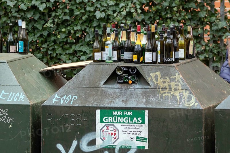 An overfilled container for glass bottles, Hamburg, Hamburg, Federal Republic of Germany