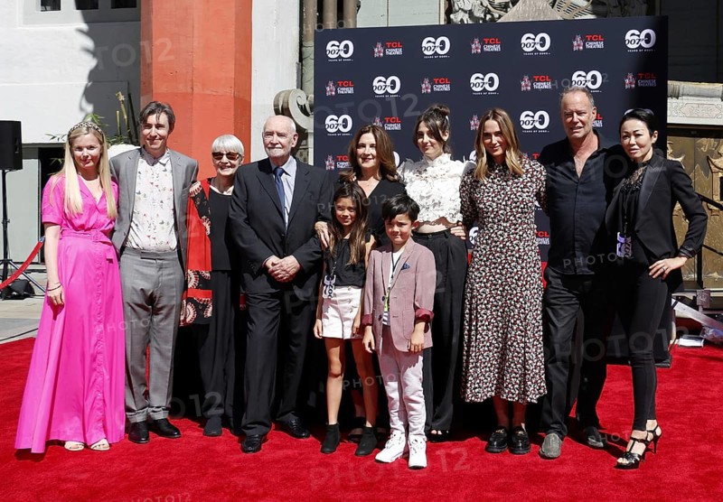 James Bond 60th anniversary celebration. Producers Michael G. Wilson and Barbara Broccoli place their handprints in cement at the TCL Chinese Theatre in Hollywood, USA on September 21, 2022., Los Angeles, California, USA, North America