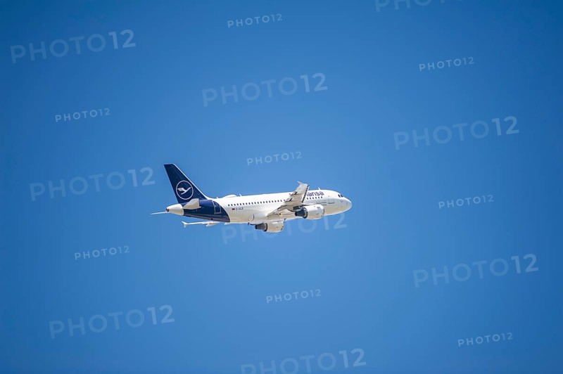 13/05/2024, Berlin, Germany, Europe, A Lufthansa Cityline Airbus A319-114 passenger aircraft with the registration D-AILB taking off from Berlin Brandenburg Airport BER. Lufthansa is a member of the Star Alliance airline alliance, an international network of airlines, Europe