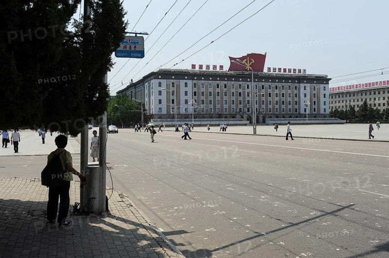 08.08.2012, Pyongyang, North Korea, Asia, A view of the sprawling Kim Il Sung Square with its government buildings in the centre of the North Korean capital, Asia