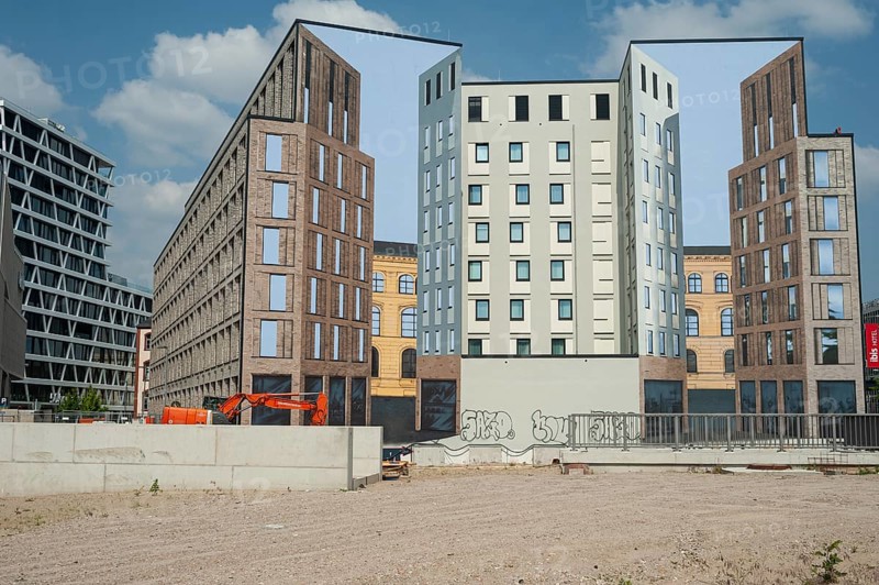 11.06.2019, Berlin, Germany, Europe, Building plot for commercial buildings with painted façade along Heidestrasse in Europacity in Berlin-Moabit, Europe