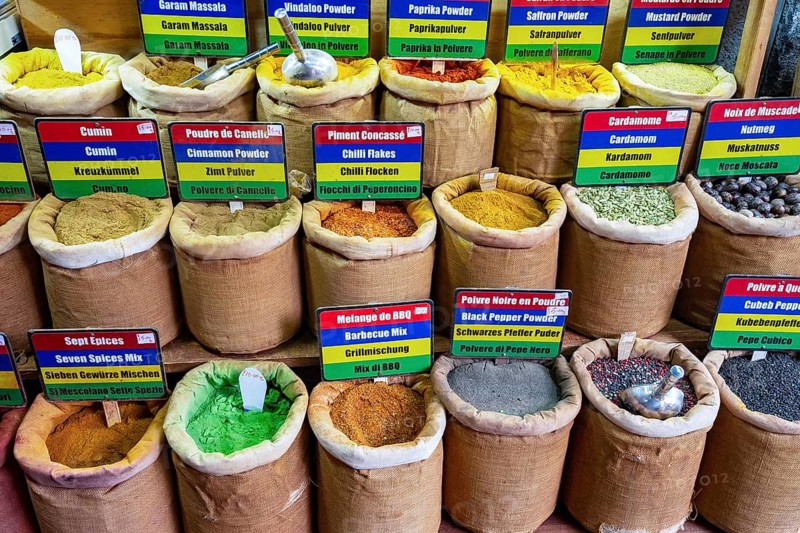 Spices, fruit and vegetable market, market hall, old town, Port Louis, Indian Ocean, island, Mauritius, Africa