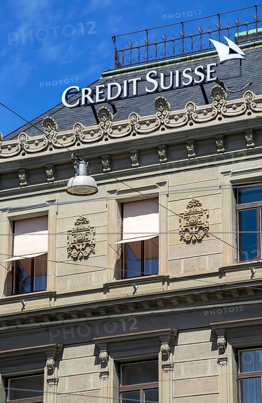 Zurich, Switzerland, Credit Suisse, company logo on the façade of the Credit Suisse Bank headquarters on Paradeplatz in the City neighbourhood of Zurich, here on the occasion of the takeover by UBS Bank. Archive photo from 20.05.2007, Europe