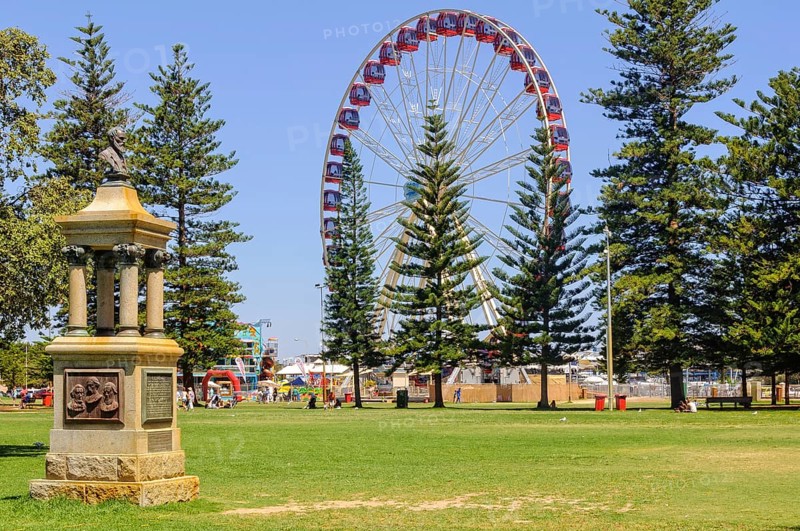 Ferris wheel and Explorers' Monument in the Esplanade Park, Fremantle, WA, Australia, Oceania