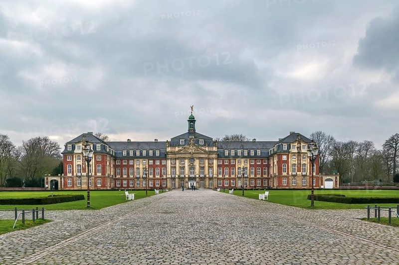 University of Münster is a public university located in the city of Munster, North Rhine-Westphalia in Germany