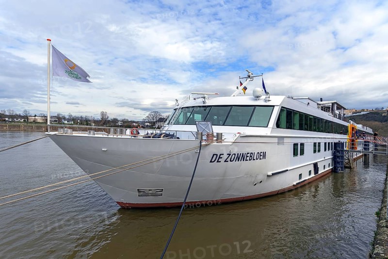 Passenger ship at anchor on the Rhine, Deutsches Eck, Koblenz, Rhineland-Palatinate, Germany, Europe