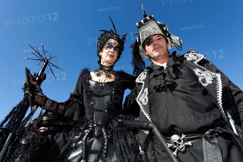 Costume wearer at the Venetian Fair, historical costume, in the castle courtyard, Ludwigsburg, Baden-Württemberg, Germany, Europe