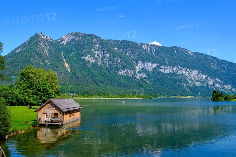 Hallstätter See, Untersee near Bad Goisern, Salzkammergut, Upper Austria, Austria, Europe
