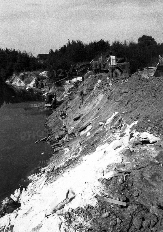 Partly in waters, toxic substances were disposed of on the premises of the chemical company Orm Bergold in 1971, here in Bochum on 17 August 1971, Germany, Europe