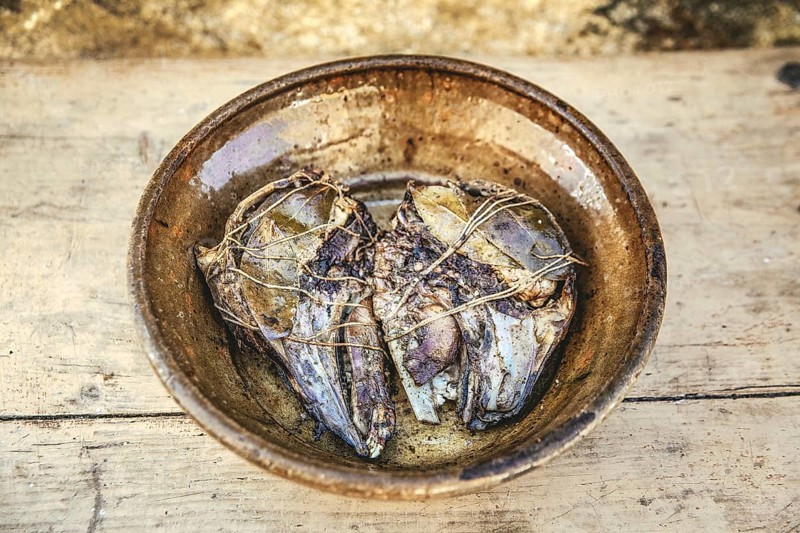 Grilled lamb heads, La Lastra del Cano, Sierra de Gredos, Ávila, Castilla y León, Spain, Europe