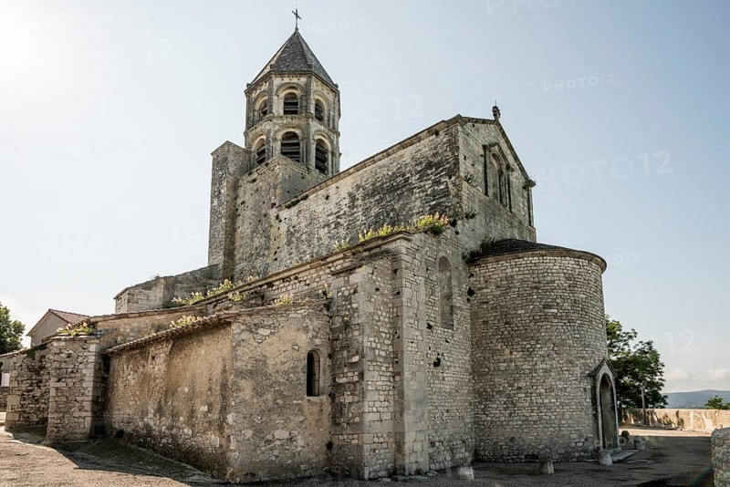 Romanesque church of St-Michel, La Garde-Adhémar, Plus beaux villages de France, Département Drôme, Provence, Auvergne-Rhône-Alpes, France, Europe