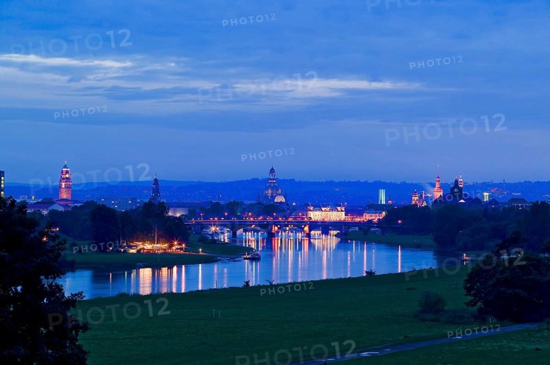 Dresden silhouette in the evening