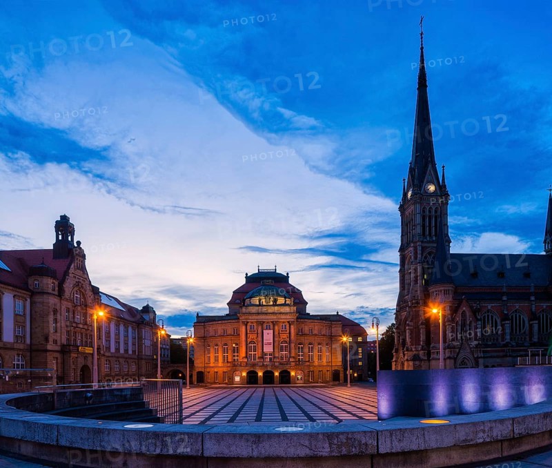 The Theatre Square in Chemnitz is located on the Street of Nations near the main railway station. It is surrounded by the König-Albert-Museum, the opera house, St. Peter's Church and the Hotel Chemnitzer Hof. It got its name when the opera house was still called the New City Theatre