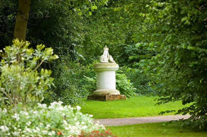 Tiefurt is the former place of the muses of Weimar court society. From 1781, the rural estate was the summer residence of Duchess Anna Amalia of Saxe-Weimar and Eisenach
