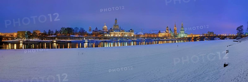 Dresden silhouette in winter
