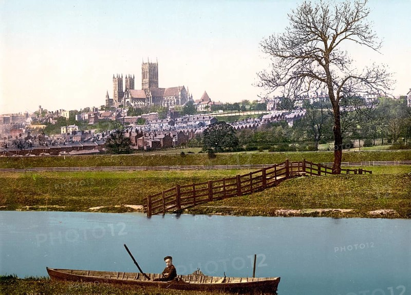 Lincoln, capital of the county of Lincolnshire and touched by the River Witham, c. 1895, England, Historical, Digitally restored reproduction from a 19th century original, capital of the county of Lincolnshire and touched by the River Witham, c. 1895, Historical, Digitally restored reproduction from a 19th century original