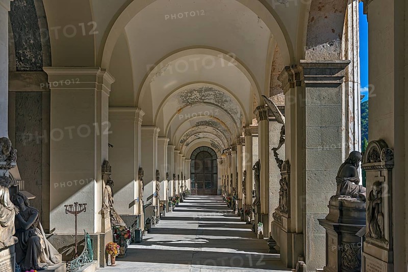 Arcade with tombs at the Monumental Cemetery, Cimitero monumentale di Staglieno), Genoa, Italy, Europe
