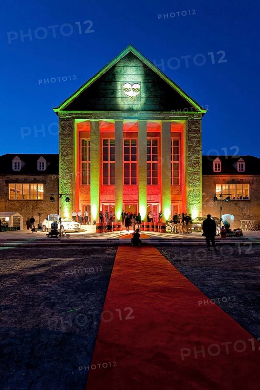 The awards ceremony for the Golden Horsemen of the 22nd Dresden Film Festival and the Film Ball took place at the Festspielhaus Hellerau on 24 April 2010 under the motto: Dirty Dancing - The past is forbidden!