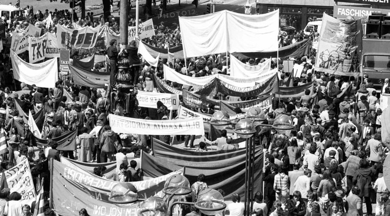 The 35th anniversary congress to end fascist rule was accompanied by a demonstration and rally in Mannheim, Germany on 10 May 1980