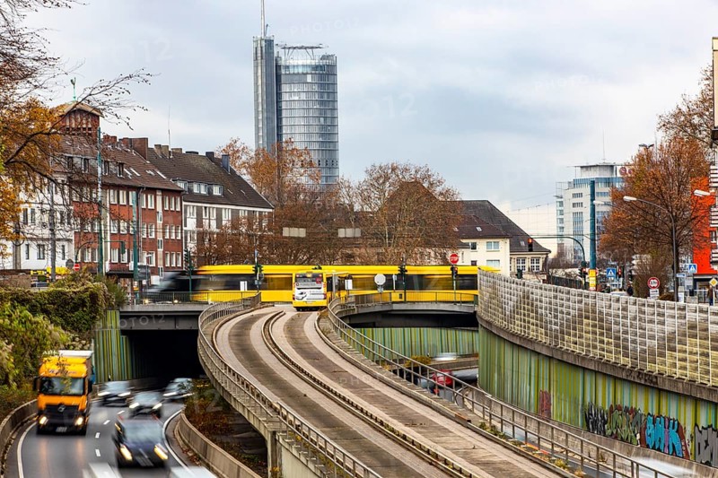 Motorway A40, Ruhrschnellweg, skyline of the city centre of Essen, exit Essen-Huttrop, track bus route, this area would also be affected by a diesel driving ban, Essen, North Rhine-Westphalia, Germany, Europe