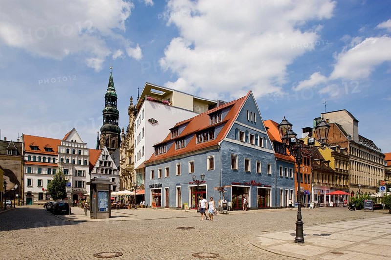 Today, Zwickau is a large district town in the south-west of the Free State of Saxony. The city is known as the Automobile & Robert Schumann City and is the fourth largest city after Leipzig, Dresden and Chemnitz as well as one of the regional centres in the Free State of Saxony