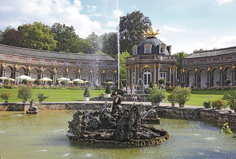 Waterworks and New Palace with Temple of the Sun at the Hermitage in Bayreuth, Upper Franconia, Bavaria, Germany, Europe