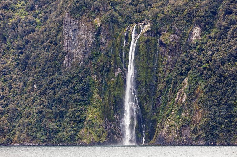 Stirling Falls, Milford Sound, Fiordland National Park, Neuseeland