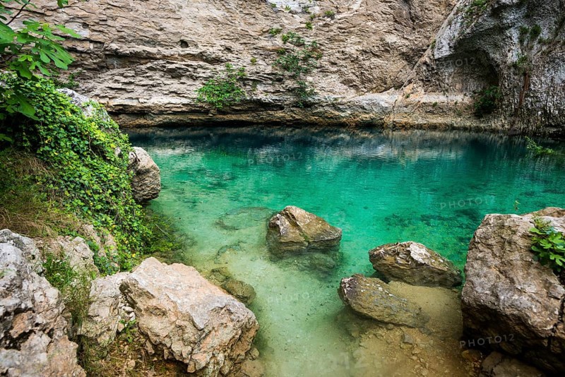 Source of the Sorgue, Fontaine-de-Vaucluse, Département Vaucluse, Provence, Provence-Alpes-Côte d'Azur, France, Europe