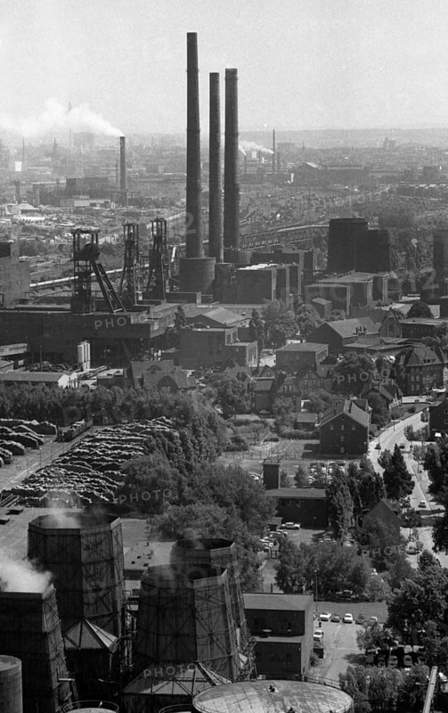 The Hansa colliery in Dortmund from the colliery's coking plant with a view of the colliery grounds on 14.07.1975 in Dortmund, Germany, Europe
