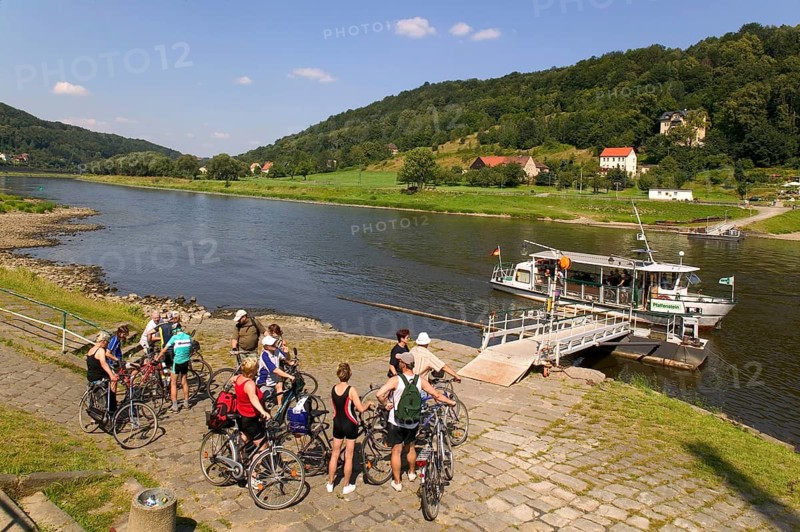 DEU Saxony Königstein Elbe ferry in Königstein