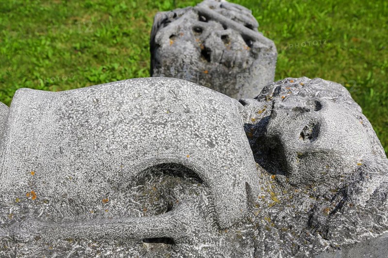 The Swedish grave, former mass grave of 300 Swedish cavalry soldiers, memorial, memorial stone, burial ground, place of worship, monument, replica of bones, human skeleton, skull bone, stone sculpture, sculpture, Mühlheim an der Donau, Baden-Württemberg, Germany, Europe