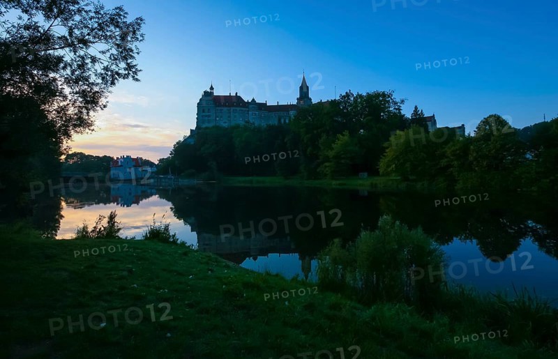 Hohenzollern Castle Sigmaringen, former princely residence and administrative seat of the Princes of Hohenzollern-Sigmaringen, city castle, architecture, historical building, west view, morning mood, light mood, reflection in the water, Danube, river, Sigmaringen, Upper Swabia, Baden-Württemberg, Germany, Europe