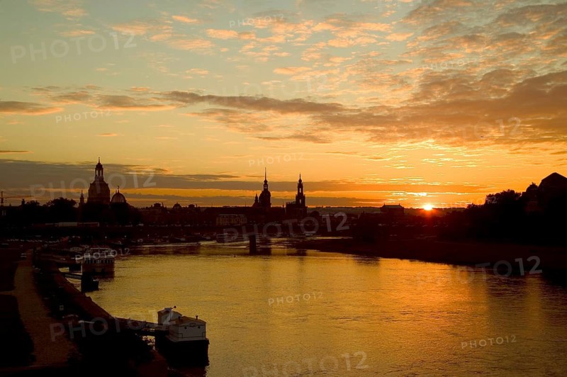 DEU Saxony Dresden Dresden Silhouette