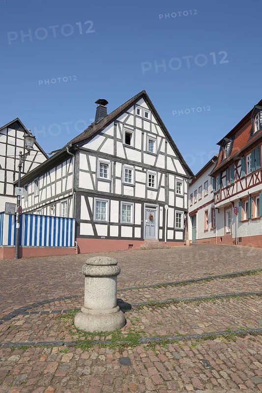 Main bank with half-timbered house and stone bollard, Seligenstadt, Main, Hesse, Germany, Europe