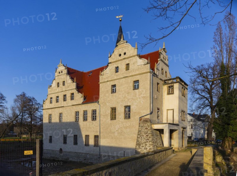 Oberau Castle is a moated castle located in the village of Oberau, in the municipality of Niederau, in Saxony near Meissen, which belonged to the Saxon noble family von Miltitz for centuries. The castle is one of the oldest preserved moated castles in Saxony. Renovation and reconstruction are in full swing, Oberau, Saxony, Germany, Europe