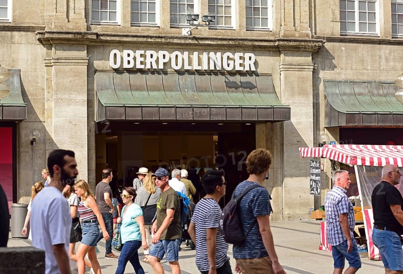Europe, Germany, Bavaria, state capital Munich, City, Neuhauser Straße, traditional department stores' Oberpollinger, entrance, Hamburg, Hamburg, Federal Republic of Germany, Europe