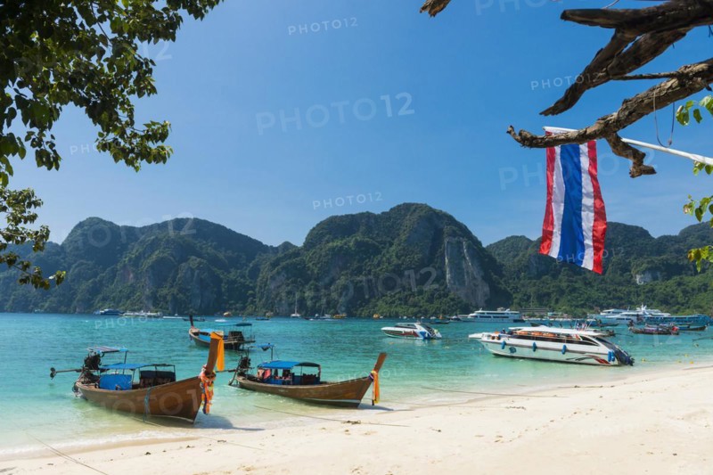 Longtail boats in the harbour of Phi Phi Island, island, island paradise, beach, beach holiday, beach holiday, boat, fishing boat, tourist boat, water taxi, transport, holiday island, Phuket, sea, ocean, holiday, travel, tourism, bay, sea bay, landscape, mountainous, coastal landscape, coast, summer, paradise, paradisiacal, exotic, long-distance, water, nature, Siam, bay, boat, seafaring, Thailand, Asia