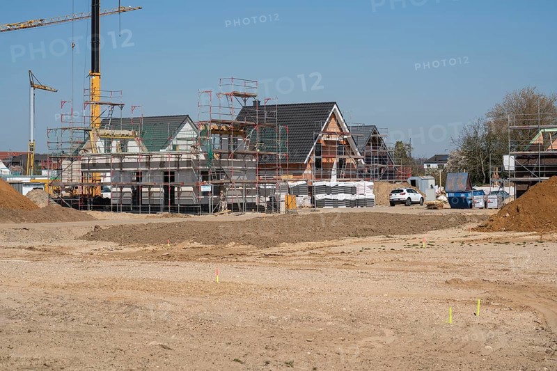 New development area, Am Schwan, in Wesel, where 70 detached and semi-detached houses are being built, Lower Rhine, Germany, Europe