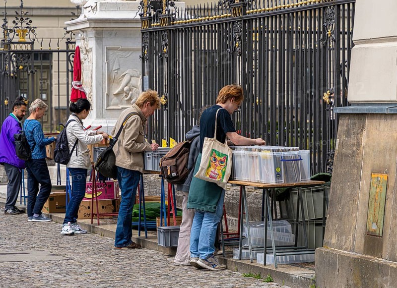 Tourists at the flea market stall in front of Humboldt University, Unter den Linden, Berlin, Germany, Europe