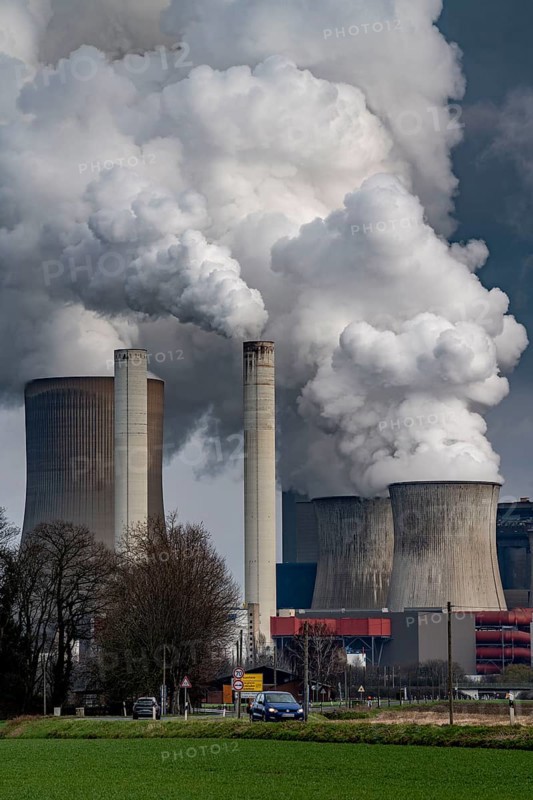 Lignite-fired power plant, RWE Power AG Niederaussem power plant, Bergheim, North Rhine-Westphalia, Germany, Europe