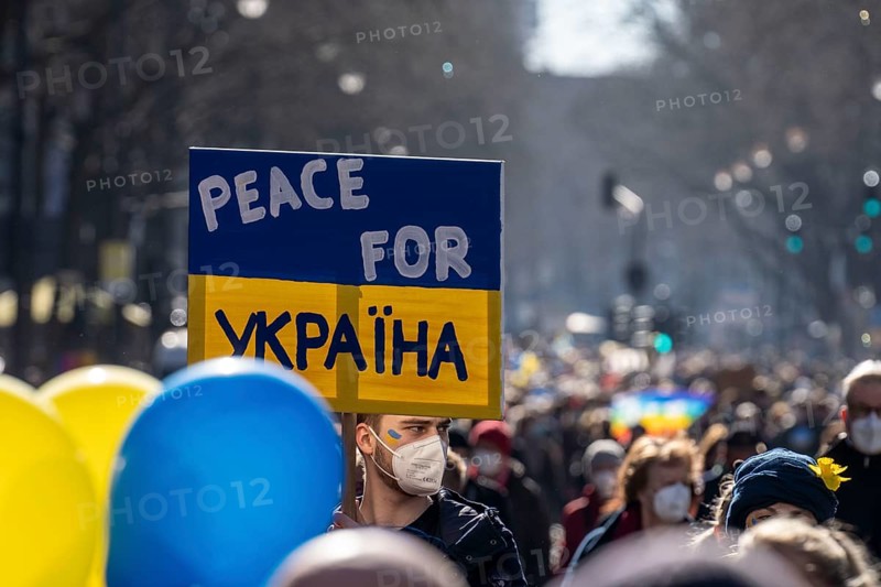 Peace demonstration against the war in Ukraine, instead of the Rose Monday parade in Cologne, with over 250, 000 participants, in the city centre, with many carnivalists, North Rhine-Westphalia, Germany, Europe