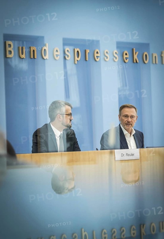 Presentation of the government draft for the 2025 federal budget at the Federal Press Conference by Christian Lindner (FDP), Federal Minister of Finance, and the State Secretary at the Federal Ministry of Finance, Wolf Reuter