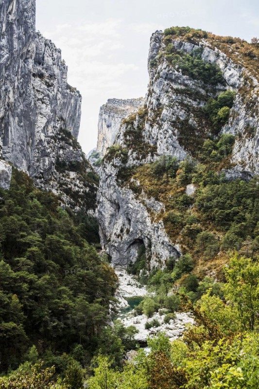 Verdon Gorge, Gorges du Verdon, Verdon Regional nature park Park, Provence, Provence-Alpes-Cote-d'Azur, South of France, France, Europe