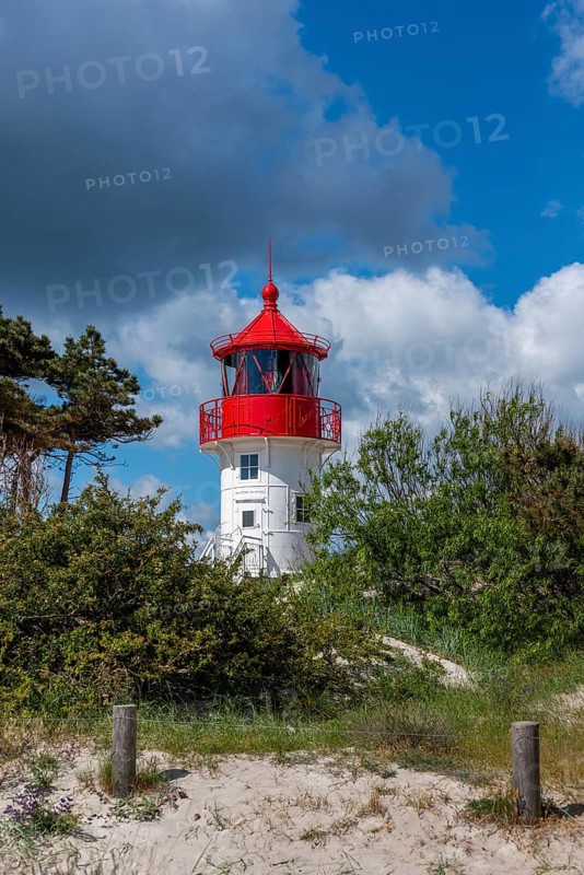 The Gellen lighthouse rises at the southern tip of the island of Hiddensee, Vorpommersche Boddenlandschaft National Park, Neuendorf, Mecklenburg-Vorpommern, Germany, Europe