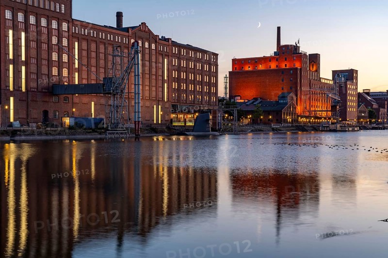 The inner harbour, in Duisburg, building Küppersmühle, and Werhahn-Mühle on the right, North Rhine-Westphalia, Germany, Europe